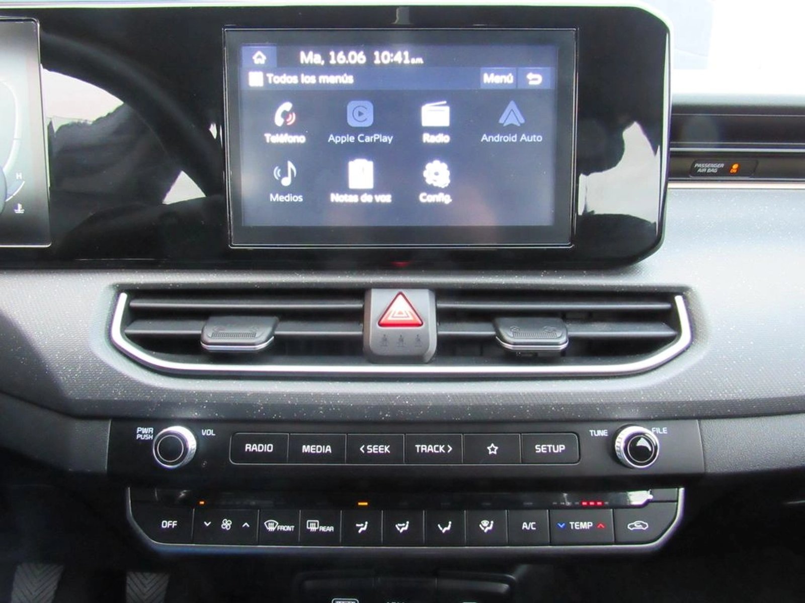 KIA K3 CROSS EX 1,4 2025 - Imagen 15 de 19