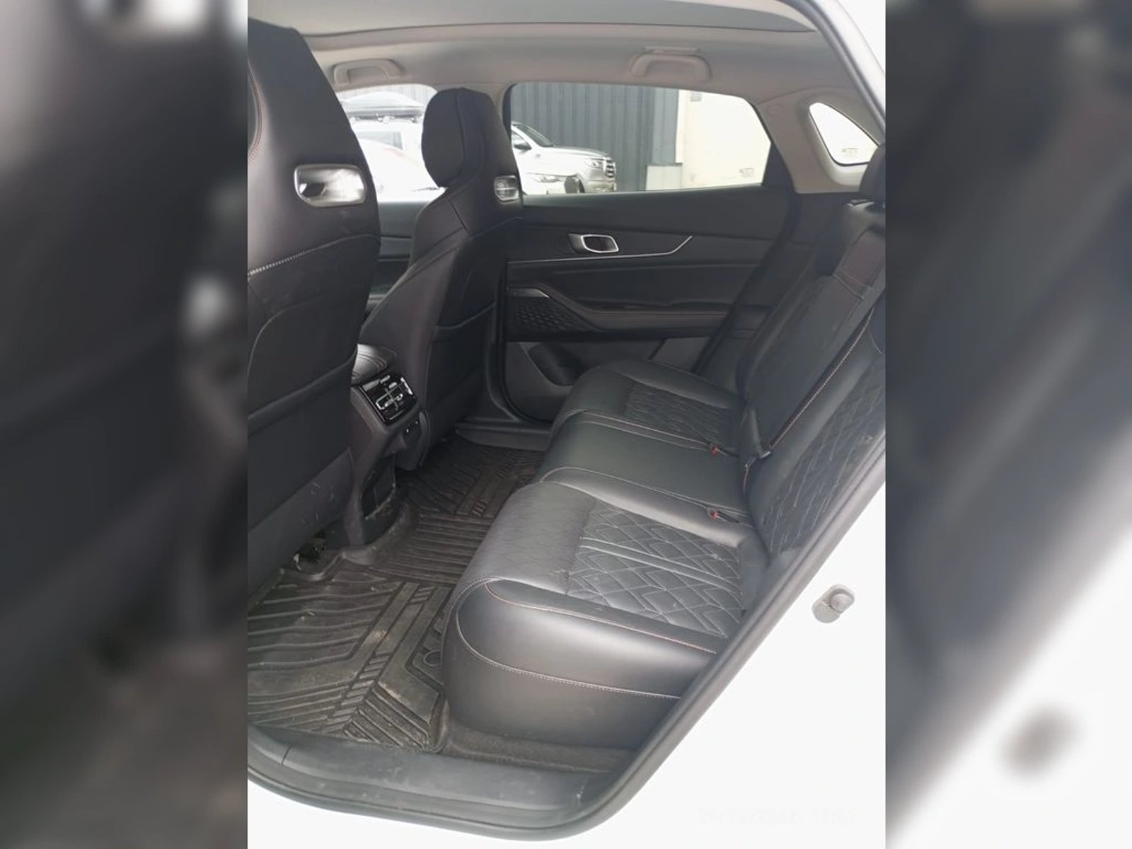 CHANGAN UNI-K UNI K ELITE 4X4 2.0 AUT 2025 - Imagen 10 de 17