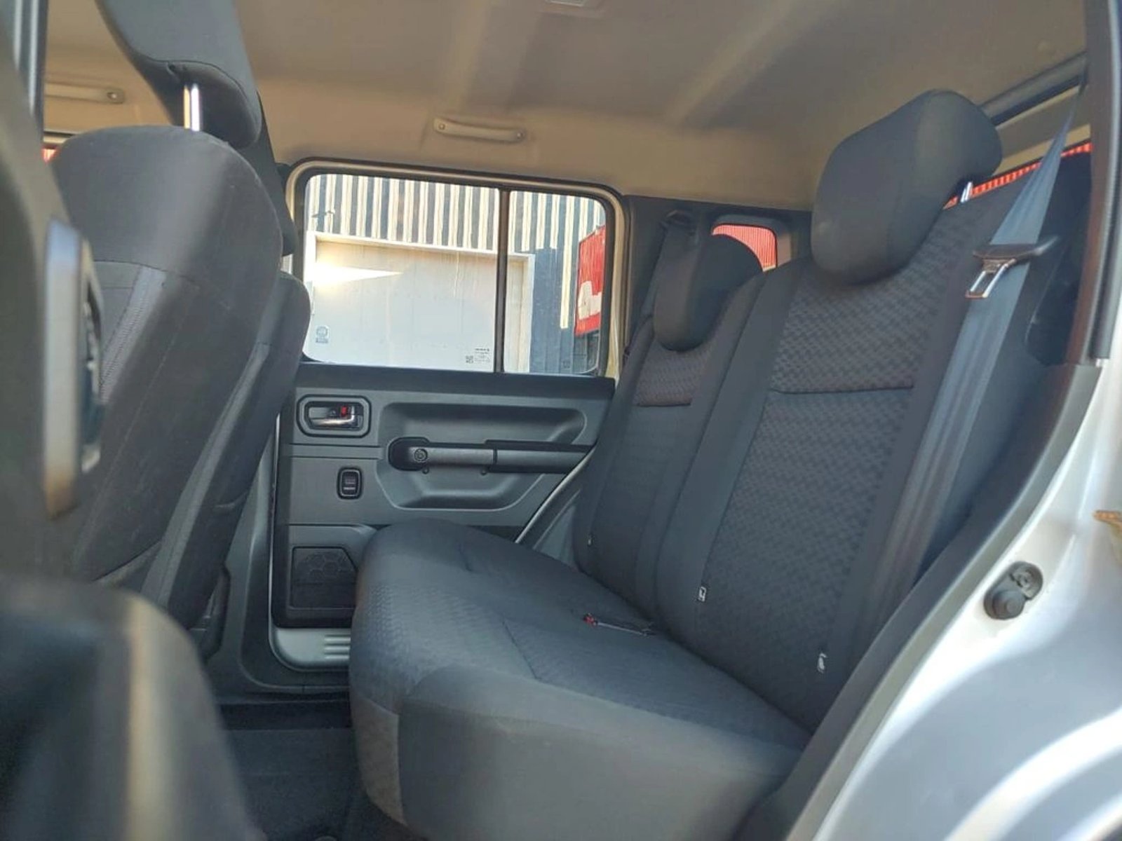 SUZUKI JIMNY JIMNY 5P 1.5 AT GLX 2024 - Imagen 9 de 18