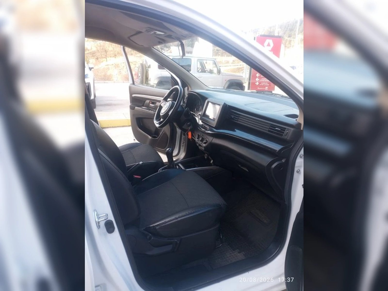 Suzuki XL7 XL7 GLX 1.5 2023 - Imagen 14 de 14