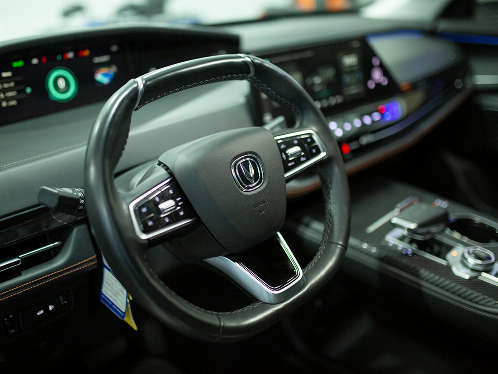 CHANGAN UNI-K ELITE 4WD 2024 - Imagen 6 de 15