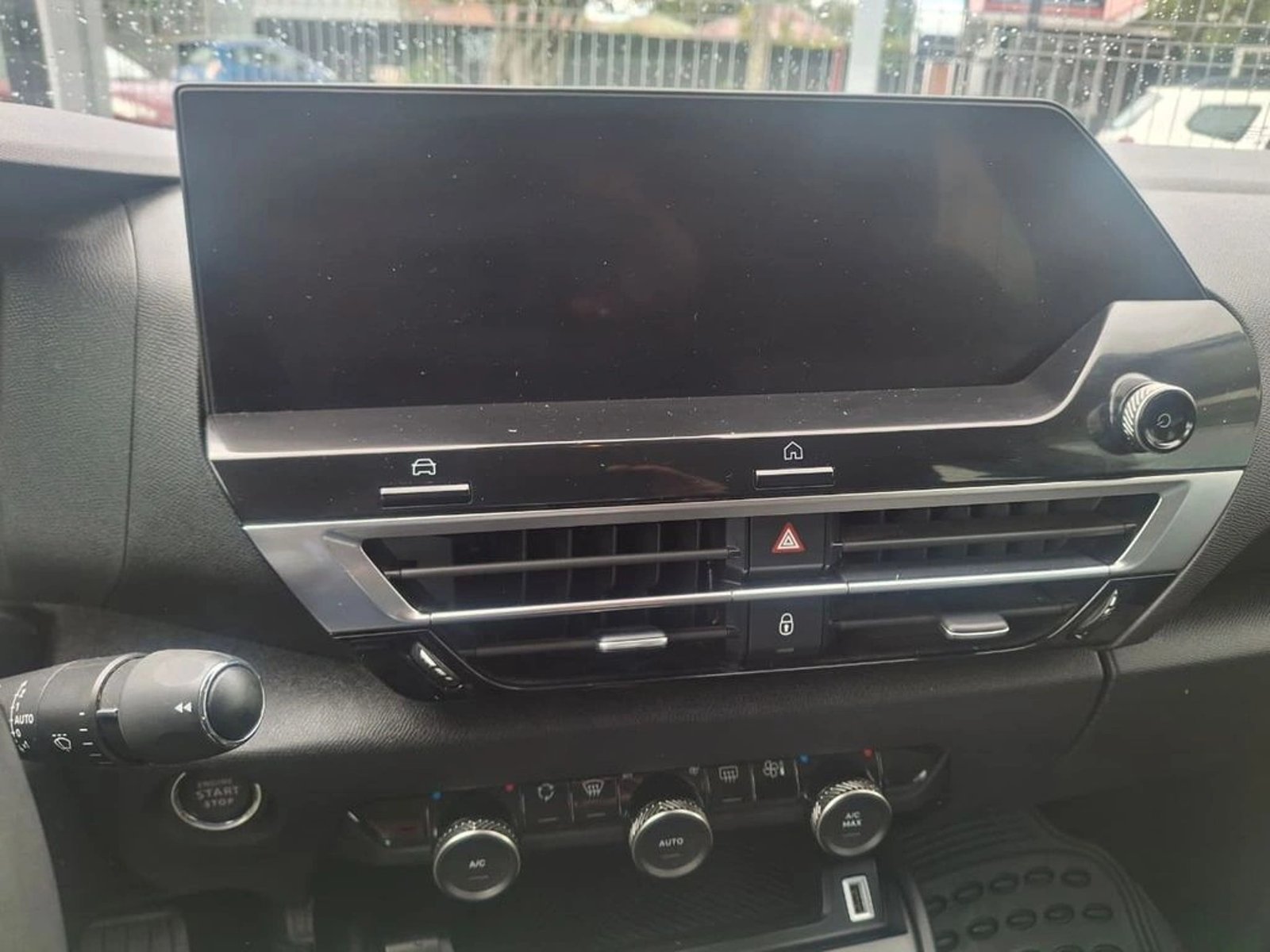 CITROEN C4 2WD 1.5 2022 - Imagen 8 de 12