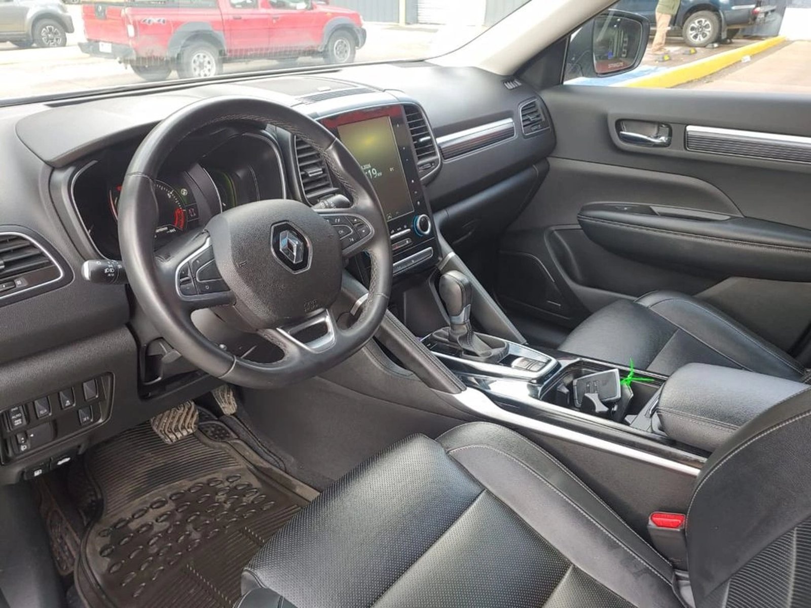 RENAULT KOLEOS NEW KOLEOS PRIVILEGE 4X4 2023 - Imagen 12 de 17