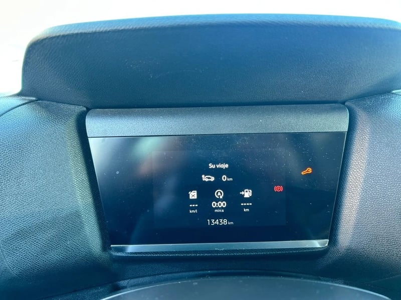 Citroën NEW C4 MCA 1.2 2025 - Imagen 13 de 17