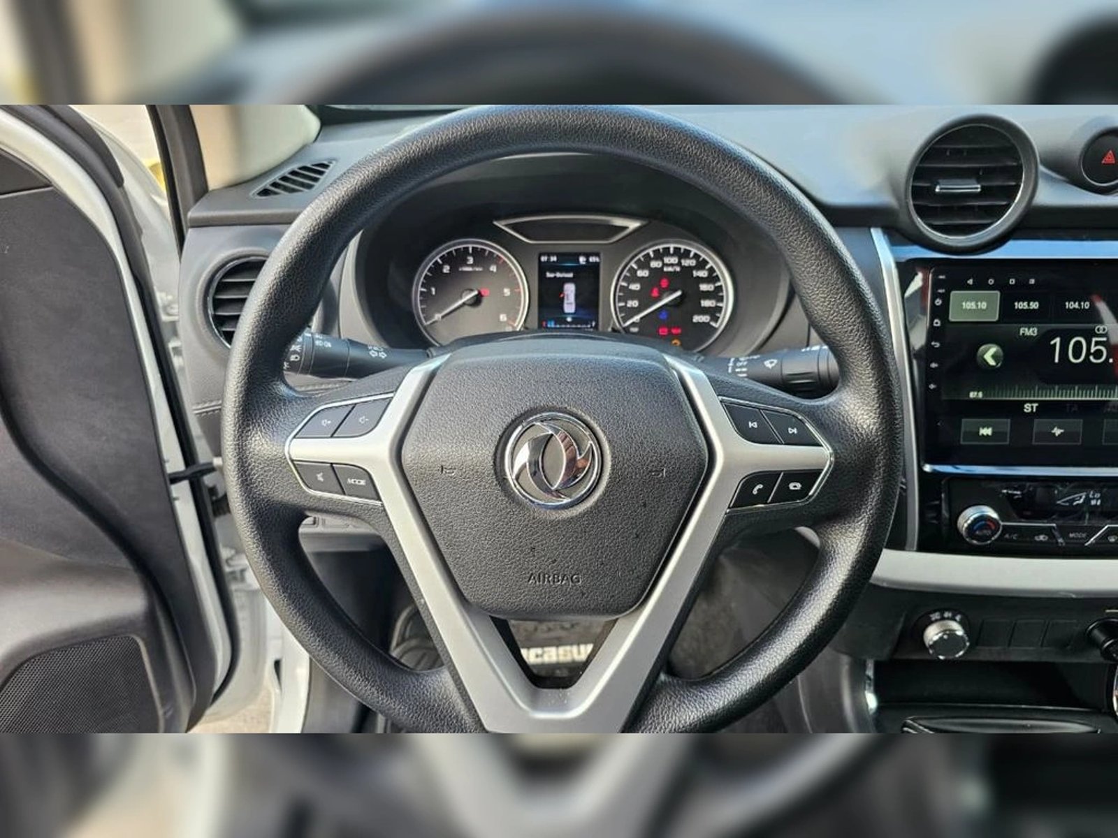 DFSK D1 D1 LUXURY 4X4 2.3 2026 - Imagen 13 de 18