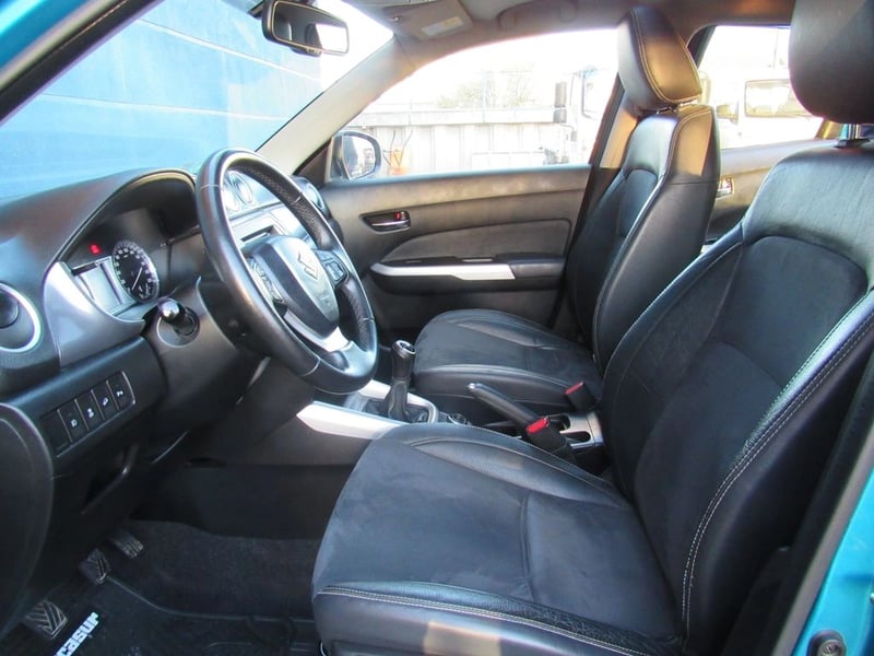 Suzuki VITARA 1.6 LIMITED 4WD MT 5P 2017 - Imagen 10 de 20