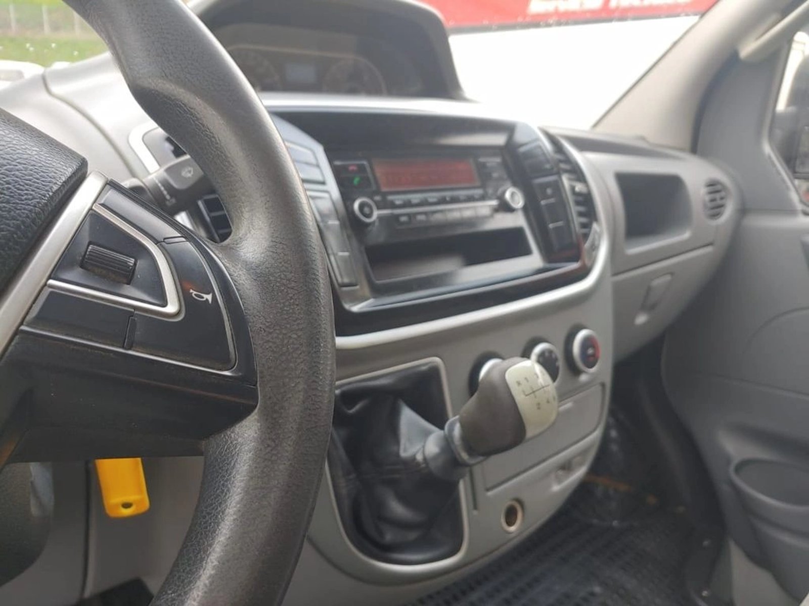 MAXUS V80 NEW V80 2.5 2020 - Imagen 14 de 18