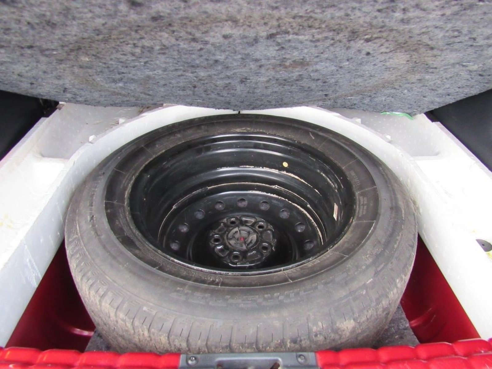 RENAULT DUSTER 2.0 ZEN 4X4 6MT 5P 2020 - Imagen 15 de 17