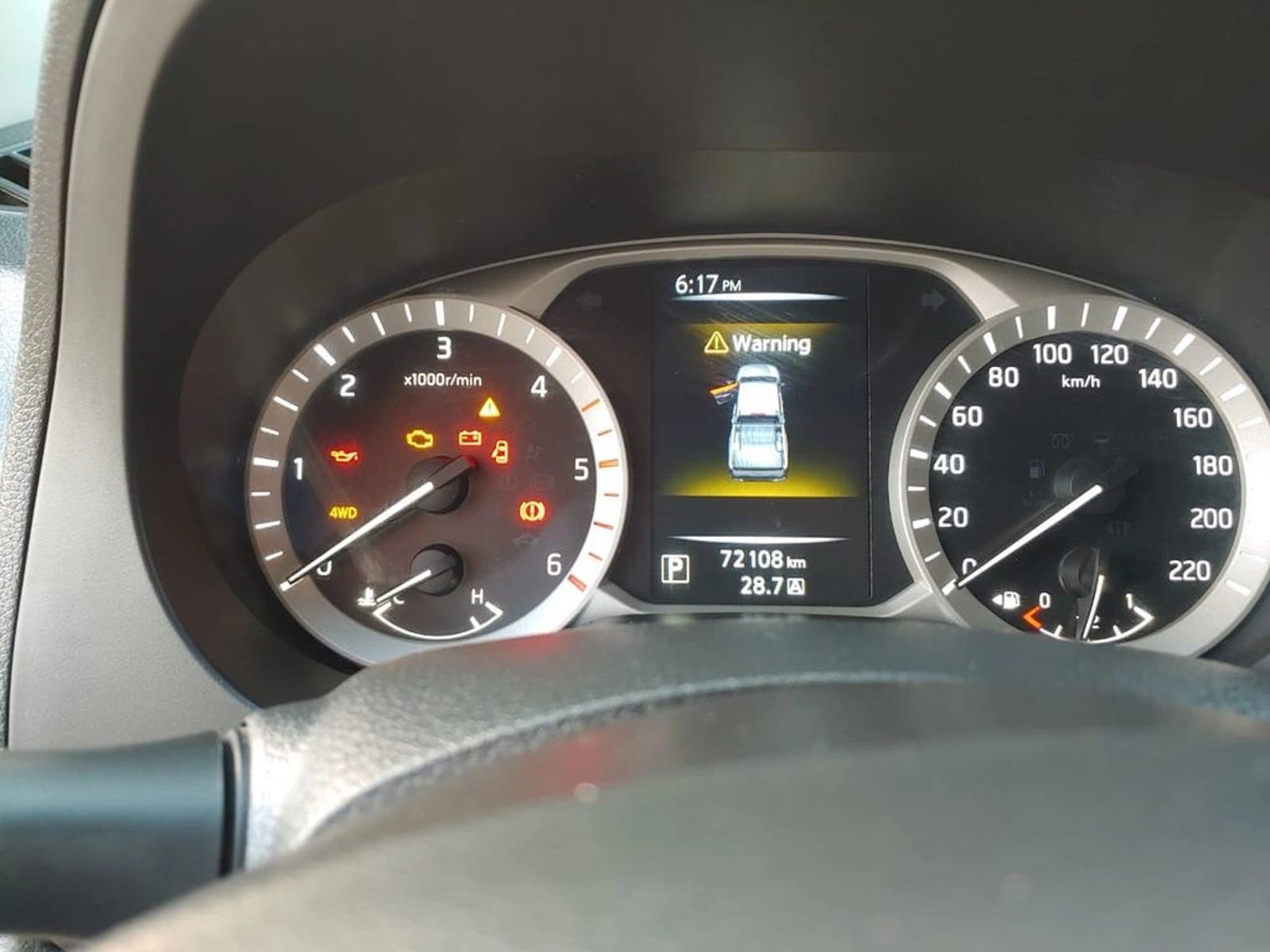 NISSAN NP300 NP300 D CAB 4X4 2.3 AUT 2020 - Imagen 10 de 15