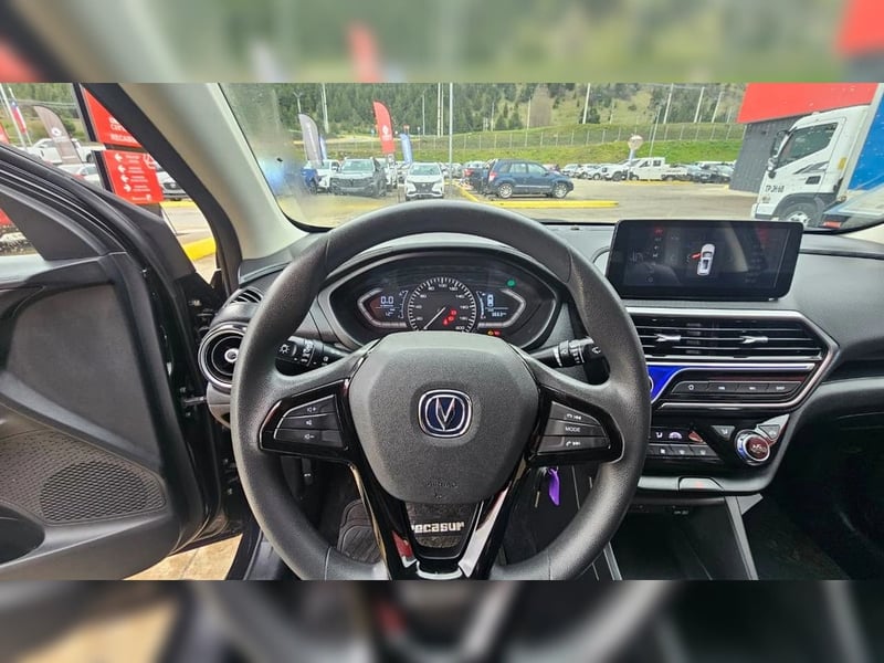 Changan ALSVIN ALSVIN LUXURY MT 2025 - Imagen 12 de 18