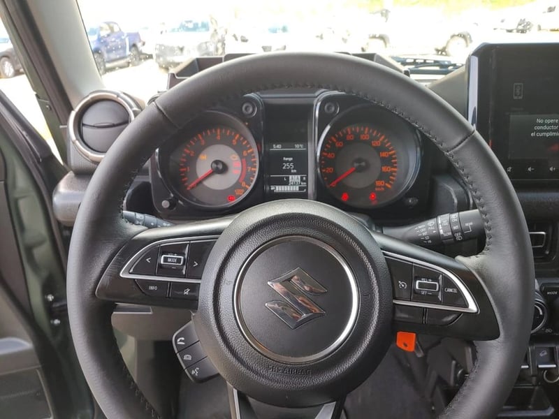 Suzuki JIMNY JIMNY 5P 1.5 GLX 2024 - Imagen 11 de 18