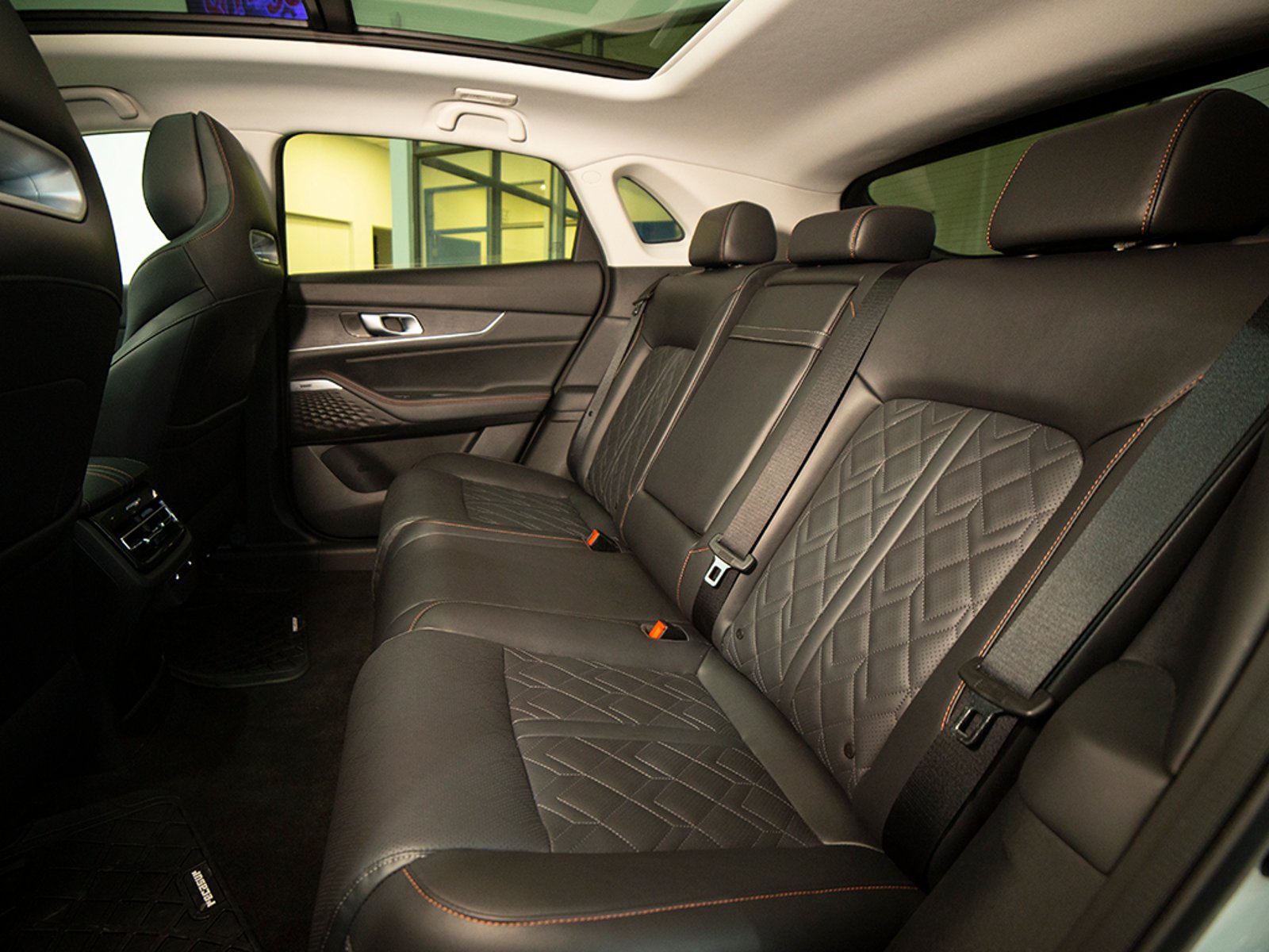 CHANGAN UNI-K ELITE 4WD 2024 - Imagen 14 de 15