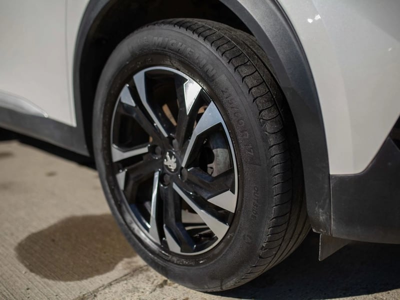 Peugeot 2008 allure 1.5 2021 - Imagen 7 de 17