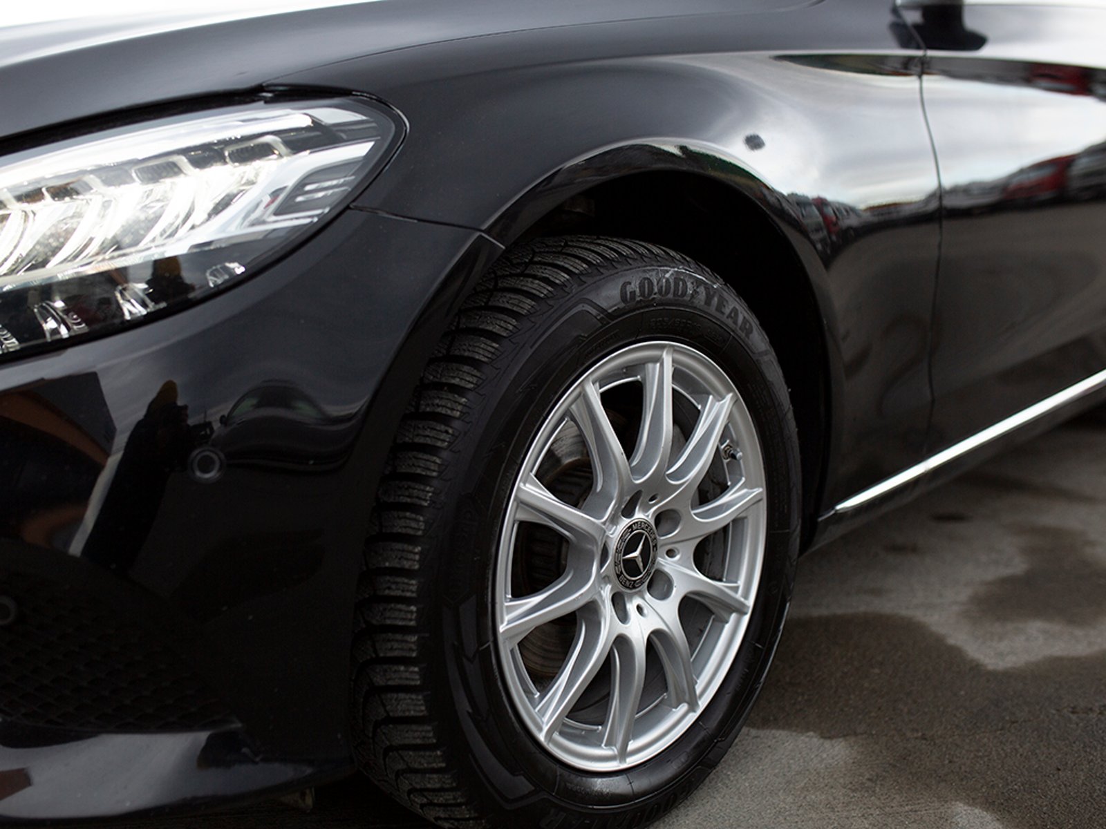 MERCEDES-BENZ C 220 D 1.6 2019 - Imagen 5 de 15