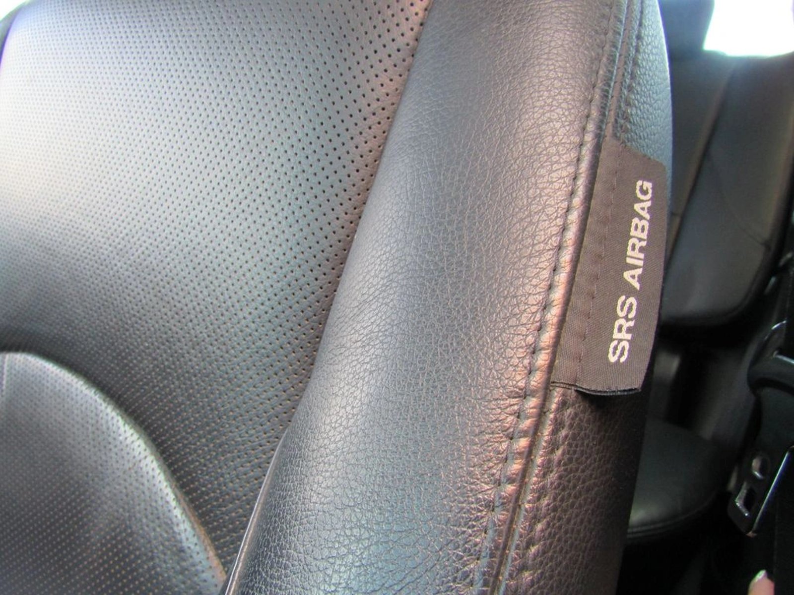 KIA MOHAVE 4WD 3.0 2012 - Imagen 13 de 15