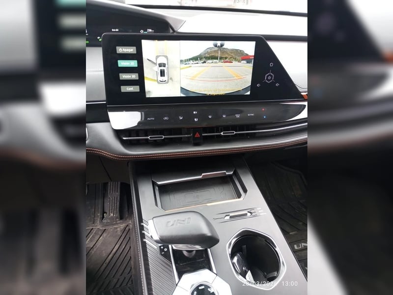 Changan UNI-K UNI K ELITE 4X4 2.0 AUT 2025 - Imagen 17 de 17