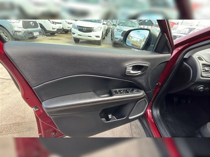 Jeep COMPASS 2.4 SPORT LX FWD 6MT 5P 2018 - Imagen 12 de 20