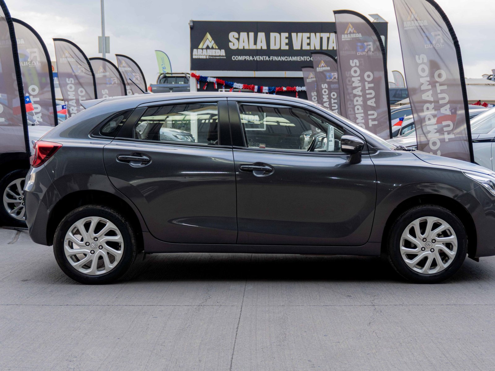 Suzuki BALENO 2023 - Foto 3 de 9