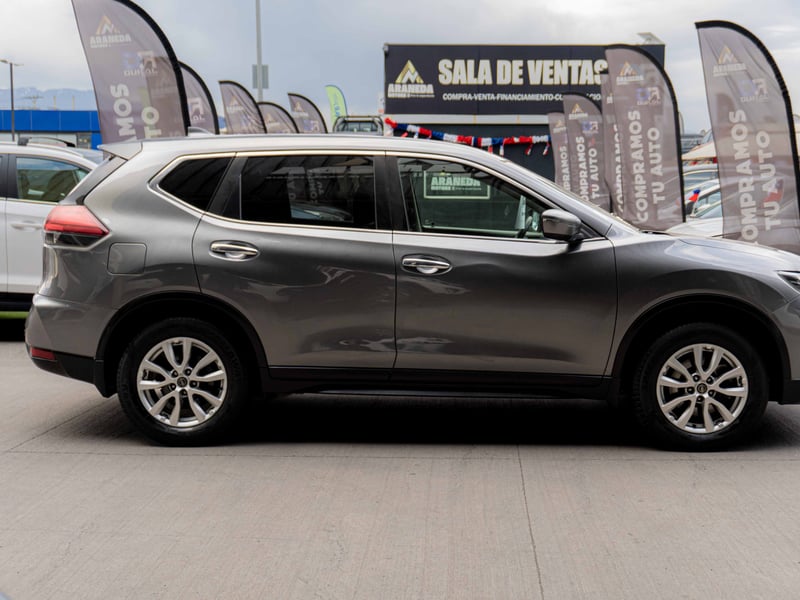 Nissan XTRAIL 2021 - Imagen 3 de 9