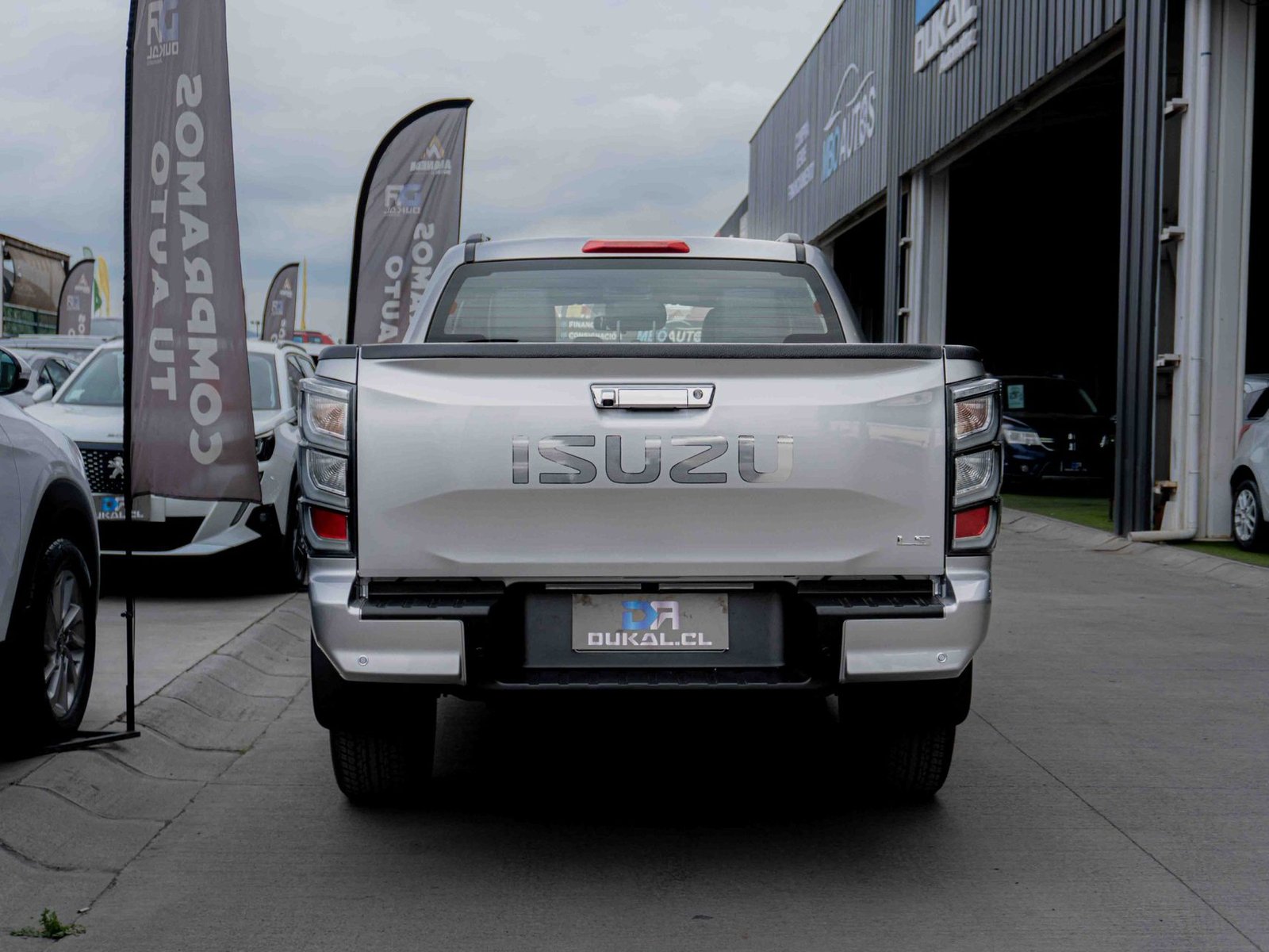Isuzu RBD 4×4 2026 - Foto 5 de 9