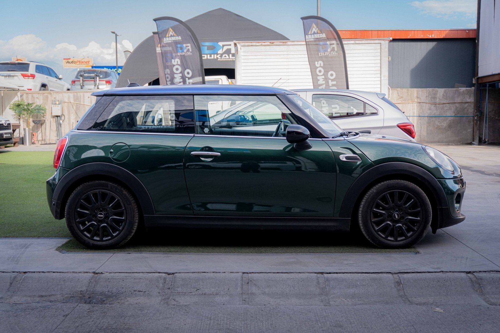 MINI COOPER 1.5T 2016 - Imagen 3 de 9
