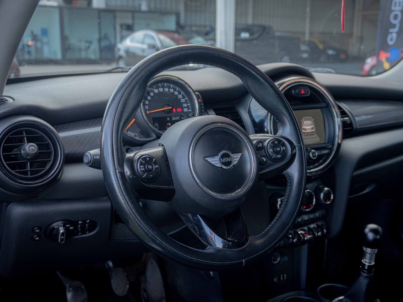 Mini COOPER 1.5T 2016 - Imagen 6 de 9