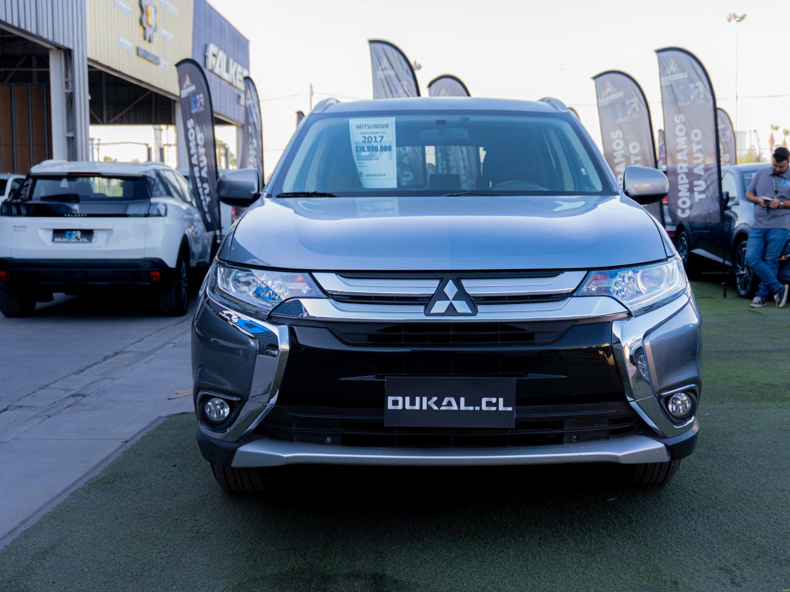 Mitsubishi OUTLANDER 2017 - Foto 2 de 9