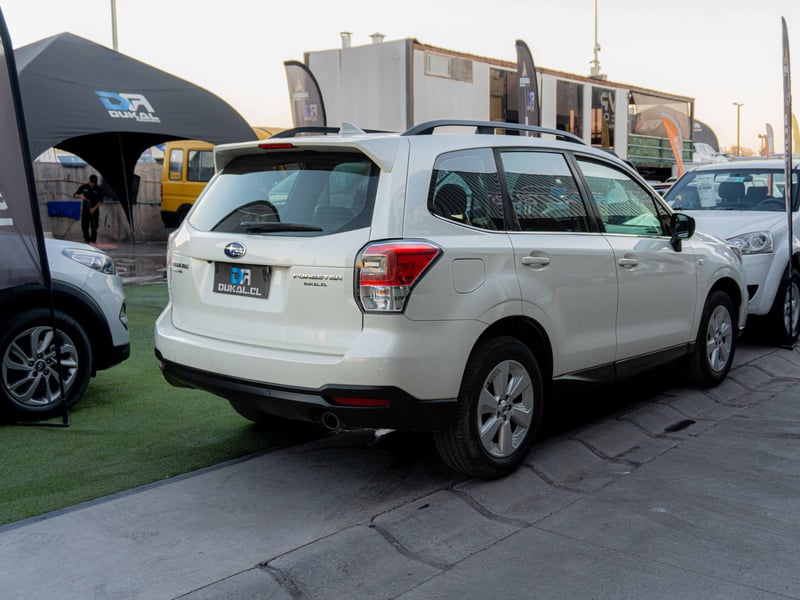 Subaru FORESTER AWD 2018 - Imagen 3 de 9