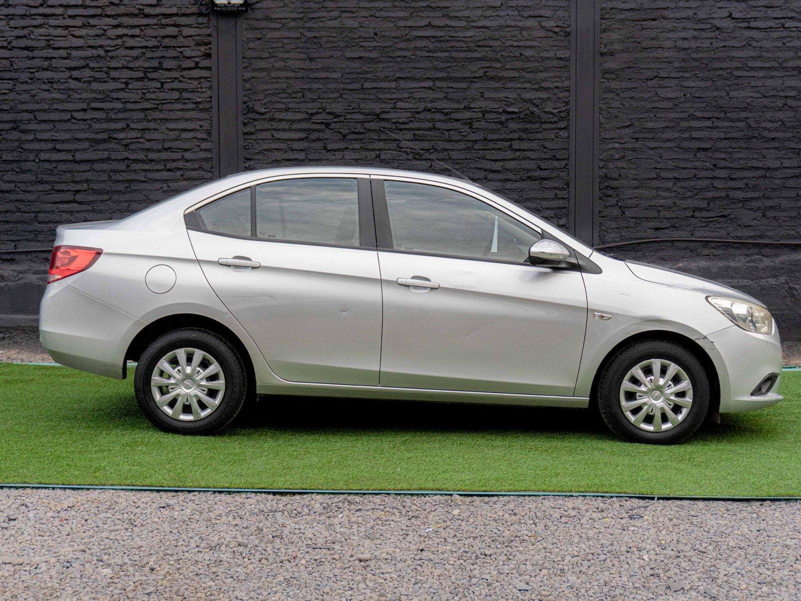 Chevrolet SAIL 1.5 LT SMART MT 2020 - Foto 3 de 9
