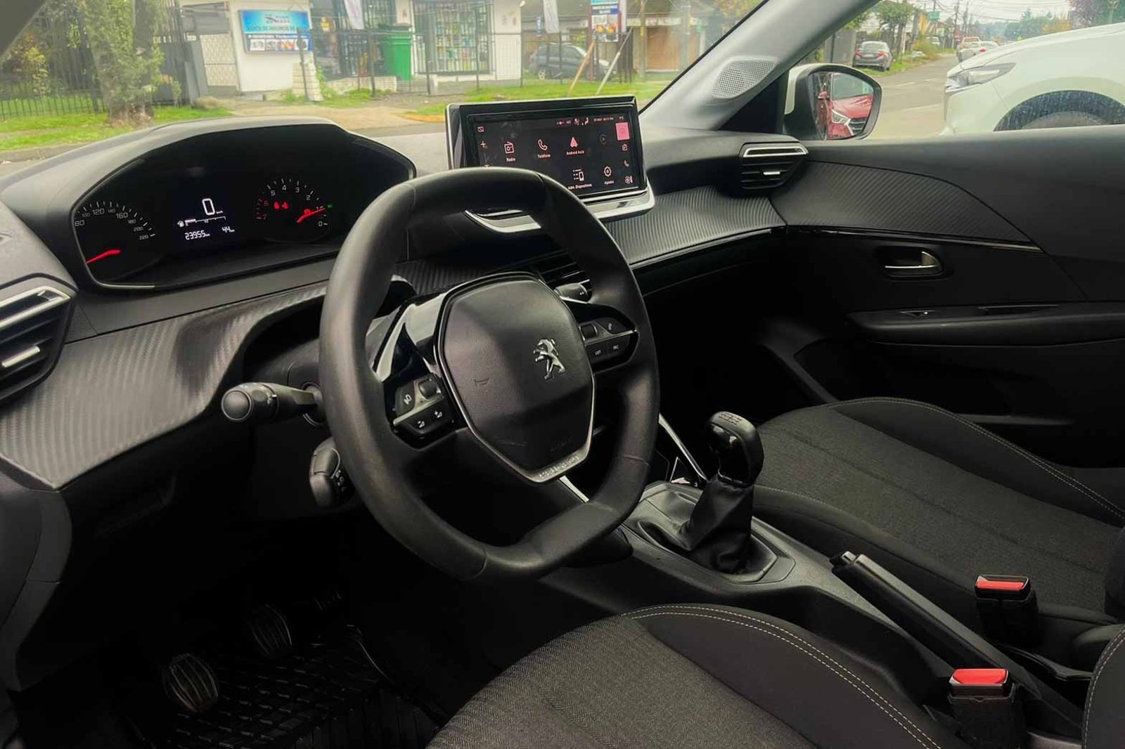 PEUGEOT 208 2023 - Imagen 6 de 9