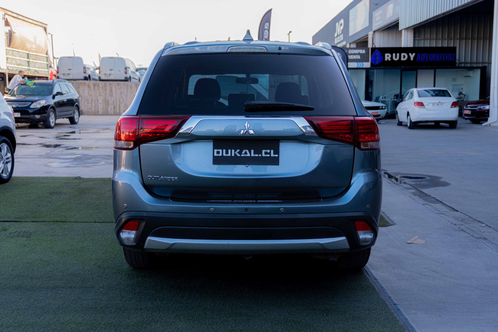 MITSUBISHI OUTLANDER 2017 - Imagen 5 de 9