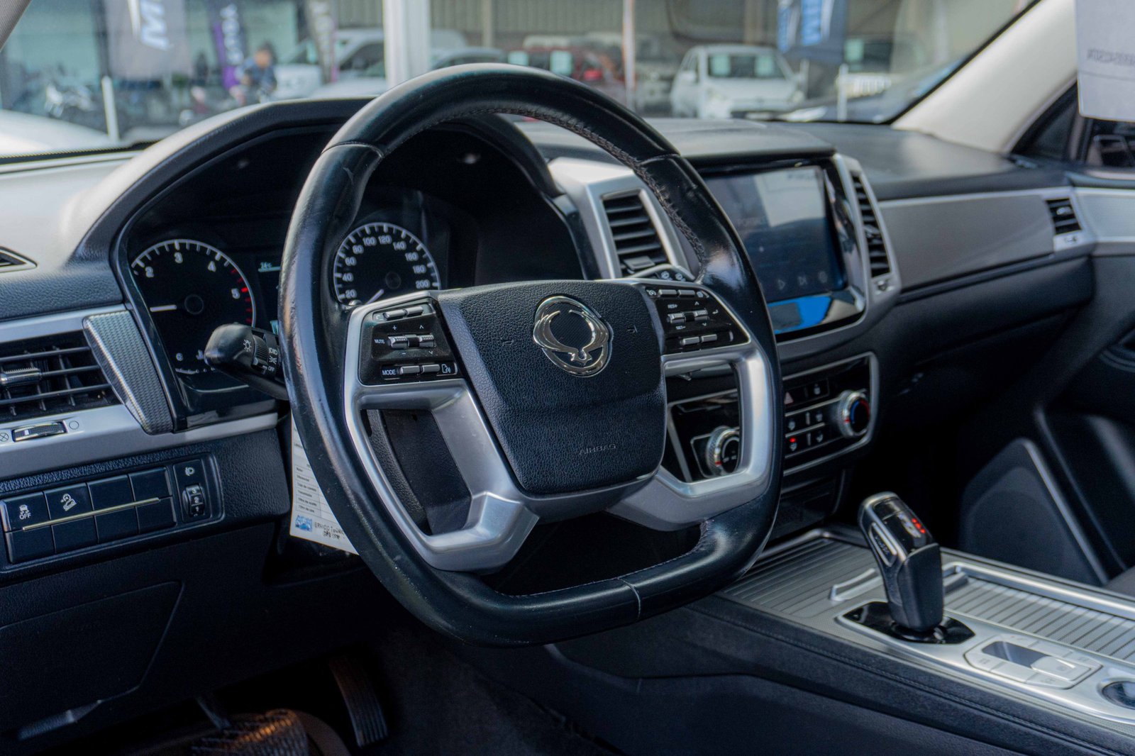 SSANGYONG REXTON 2022 - Imagen 6 de 9