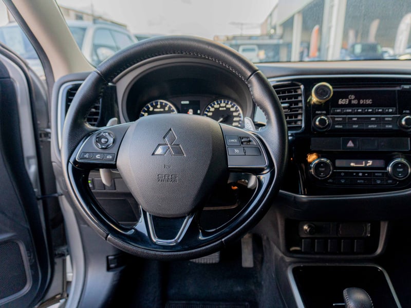 Mitsubishi OUTLANDER 2018 - Imagen 9 de 9