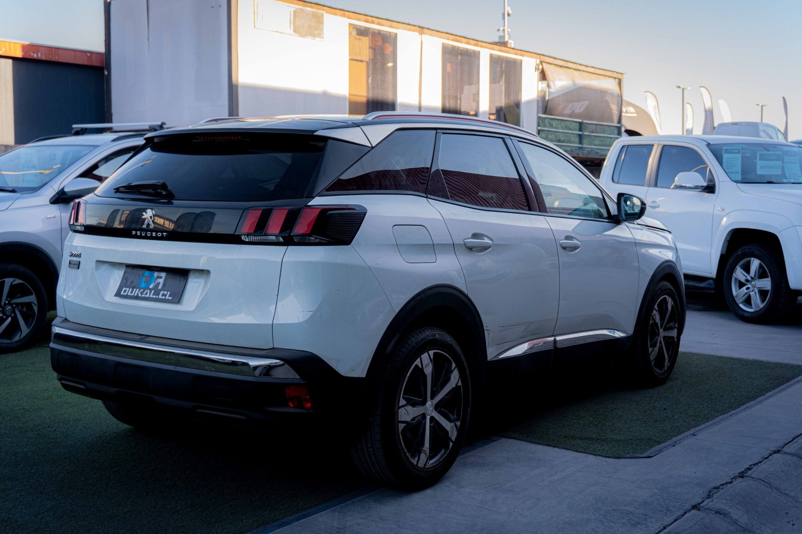 PEUGEOT 3008 1.6 2019 - Imagen 4 de 9