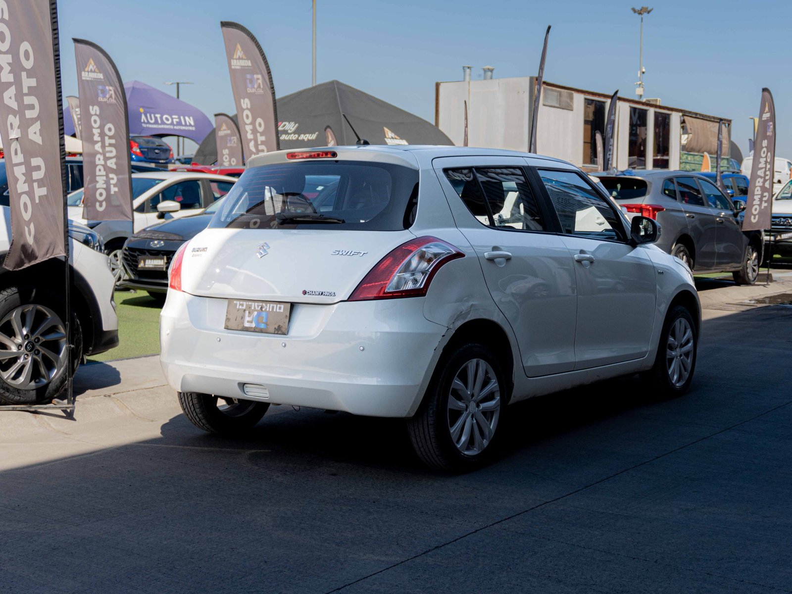 Suzuki SWIFT 2017 - Foto 4 de 9