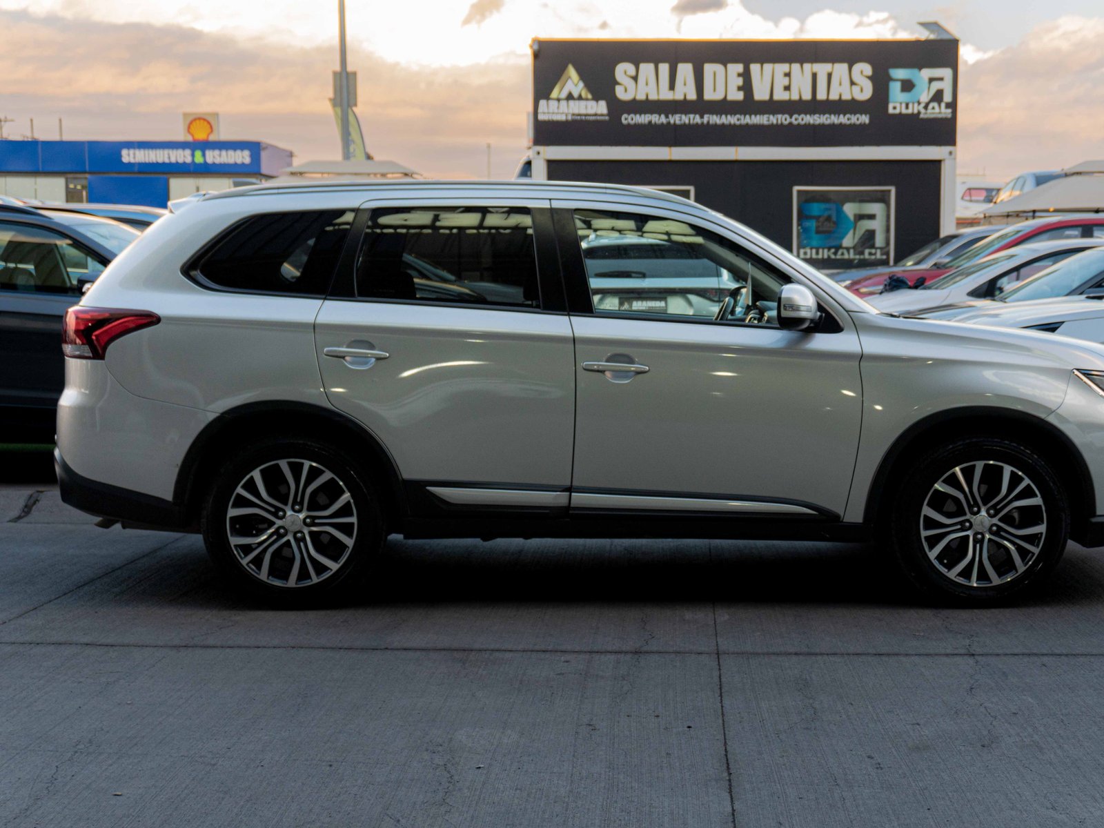 Mitsubishi OUTLANDER 2018 - Foto 3 de 9