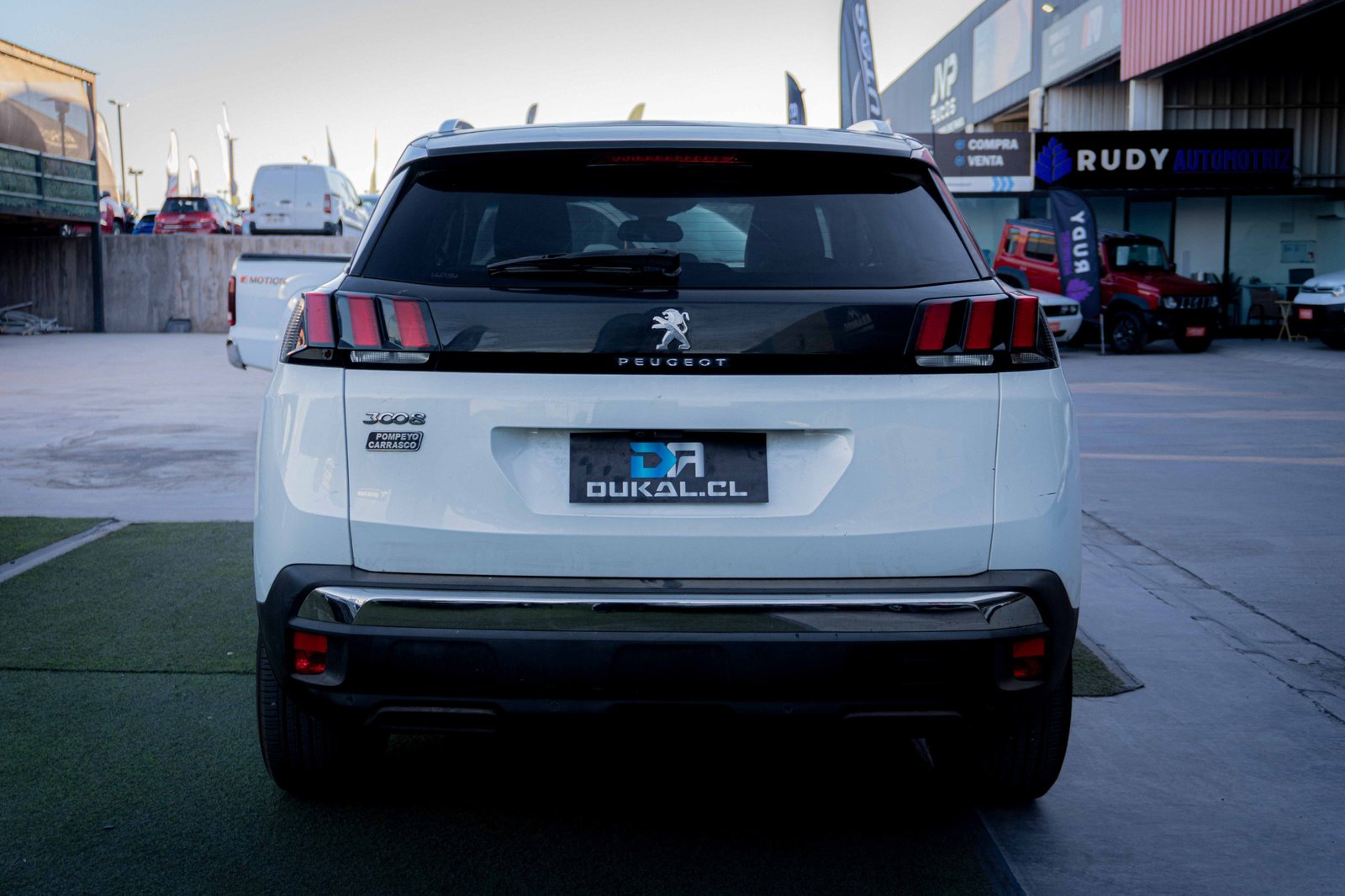 PEUGEOT 3008 1.6 2019 - Imagen 5 de 9