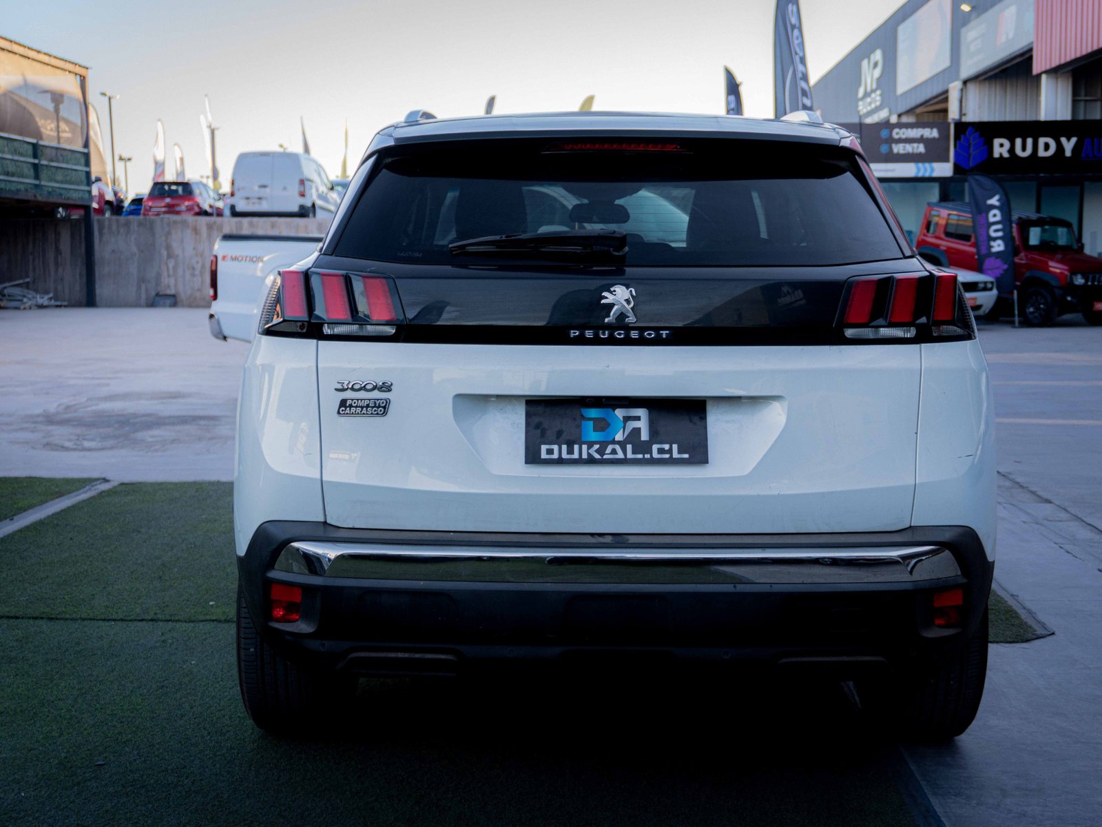 Peugeot 3008 1.6 2019 - Foto 5 de 9