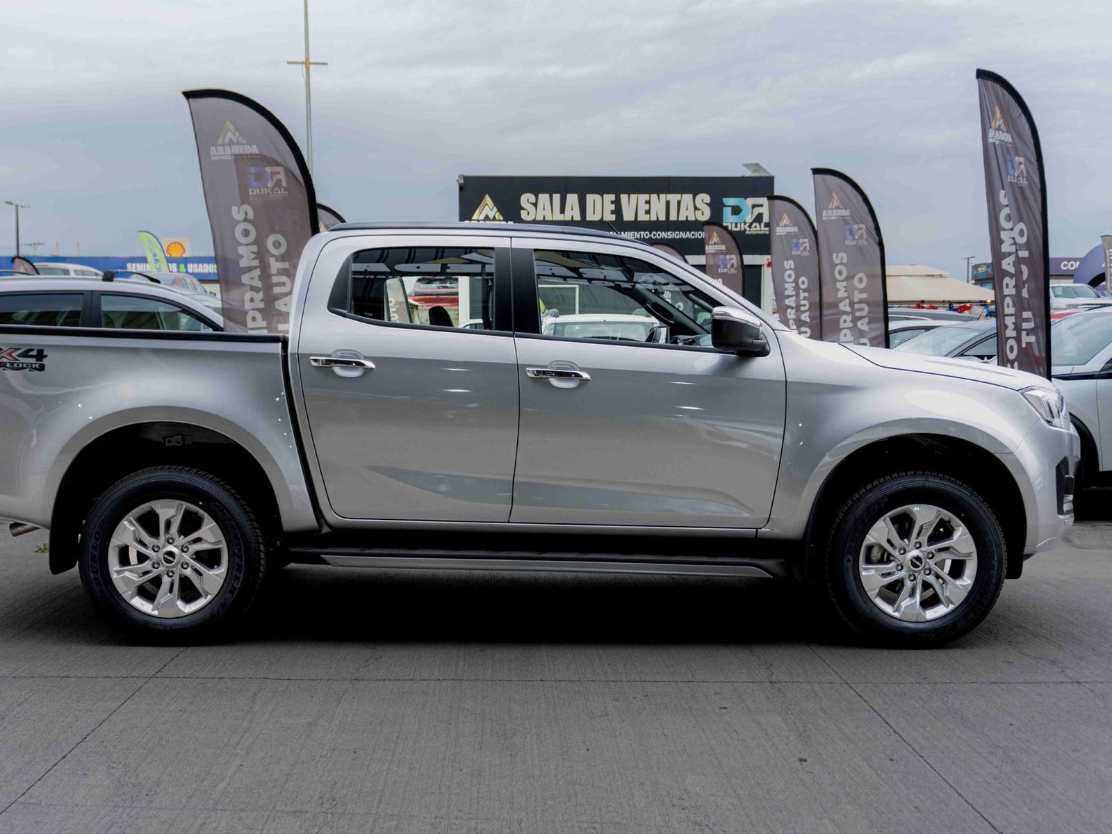 Isuzu RBD 4×4 2026 - Foto 3 de 9