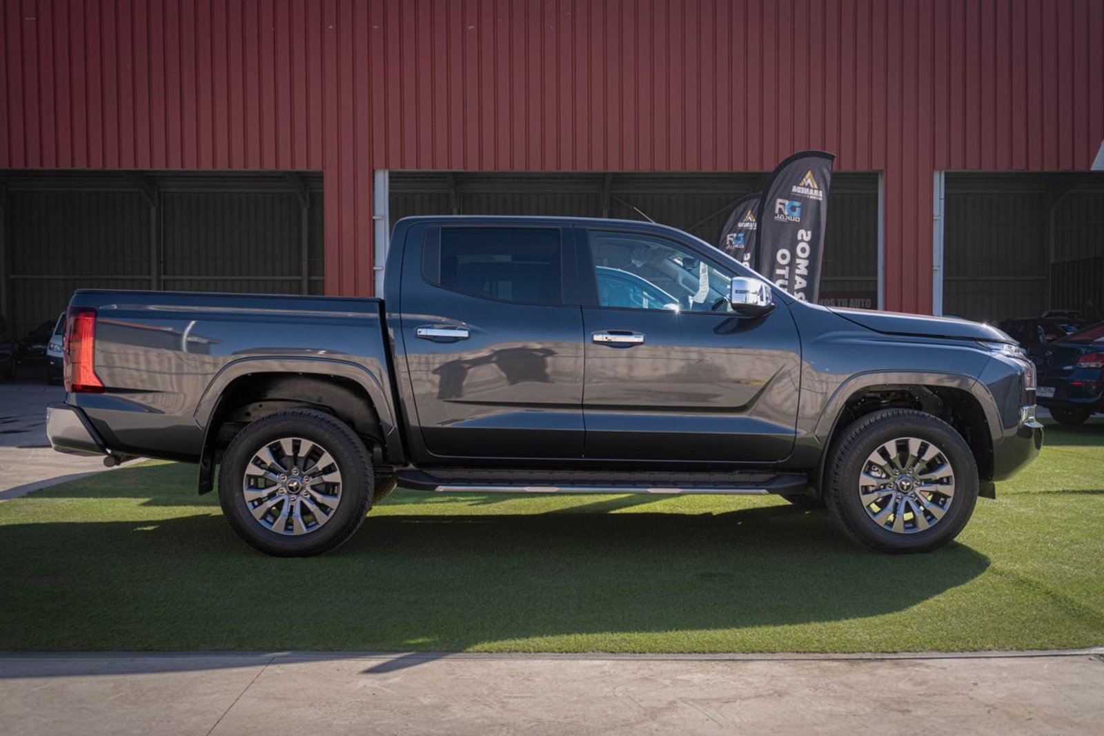 MITSUBISHI L200 DAKAR XR 4×4 2025 - Imagen 3 de 9