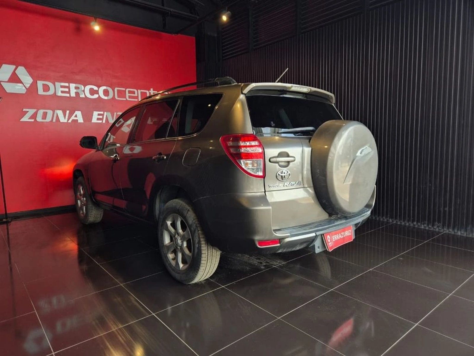 TOYOTA RAV4 2.0 STD 4X2 MT 722ML3 2010 - Imagen 7 de 18