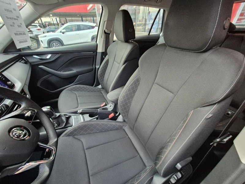 Skoda KAMIQ 1.5 TSI AMBITION AT 2022 - Imagen 18 de 19
