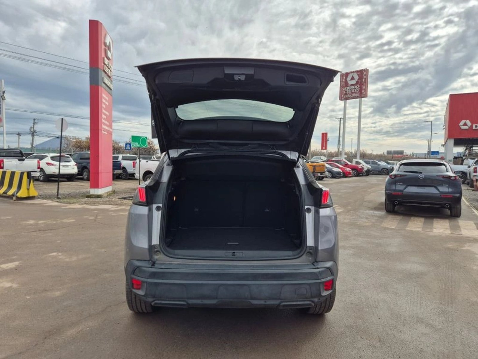 Peugeot 3008 1.5 ACTIVE BLUEHDI 130 MT 2022 - Imagen 9 de 20