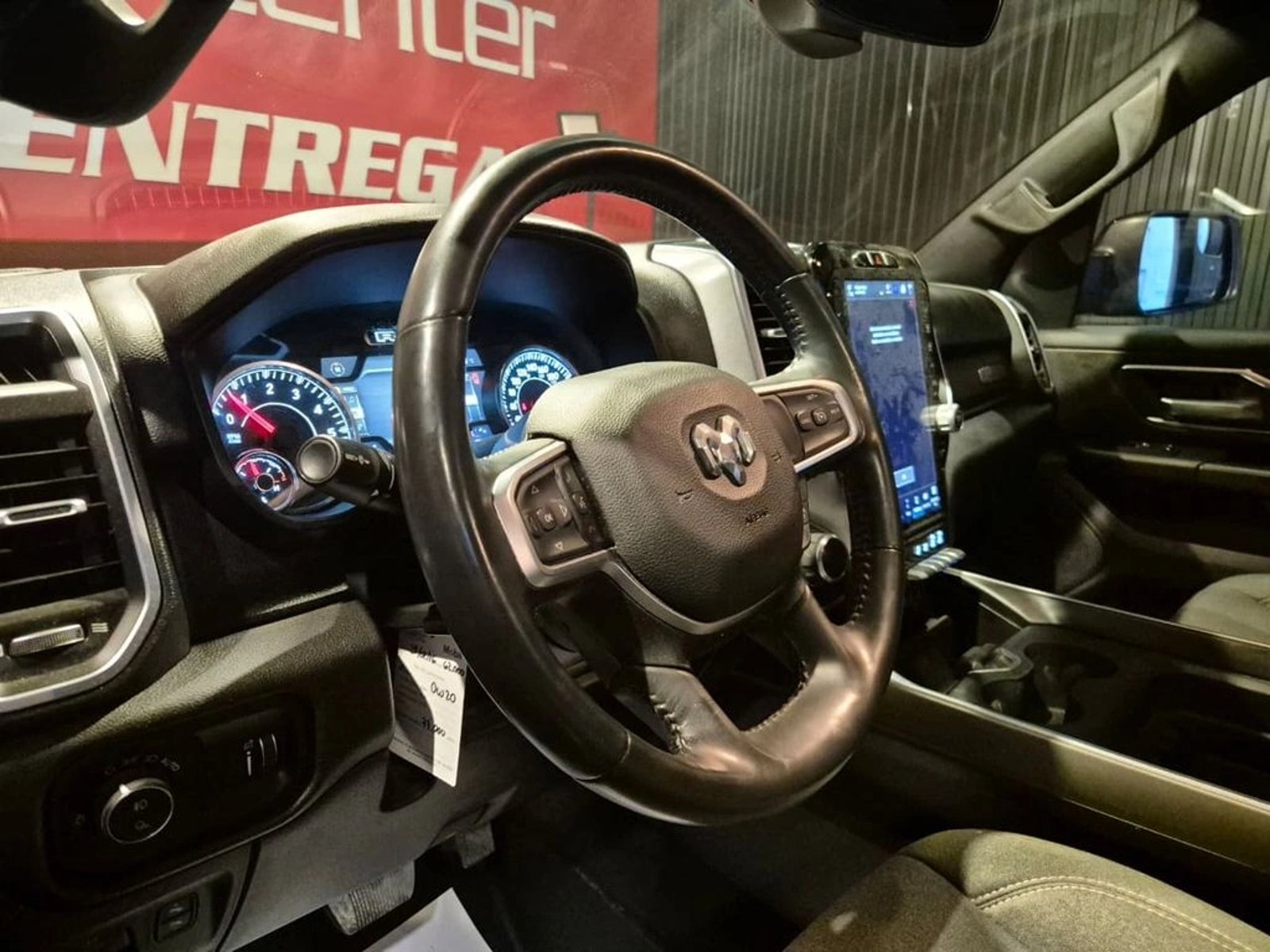 RAM 1500 BIG HORN 4X4 AT 2024 - Imagen 19 de 19