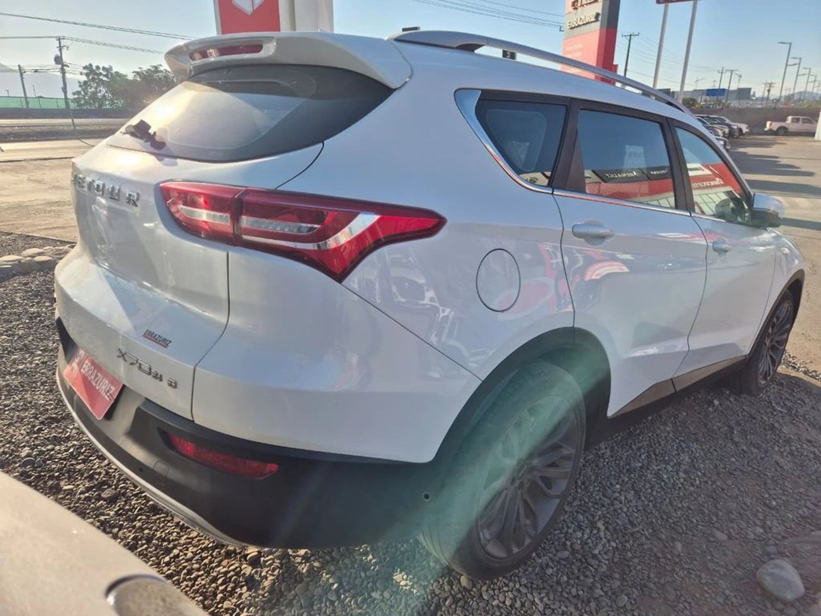 JETOUR X70 1.5T GLS 4X2 MT 5P 2024 - Imagen 4 de 20