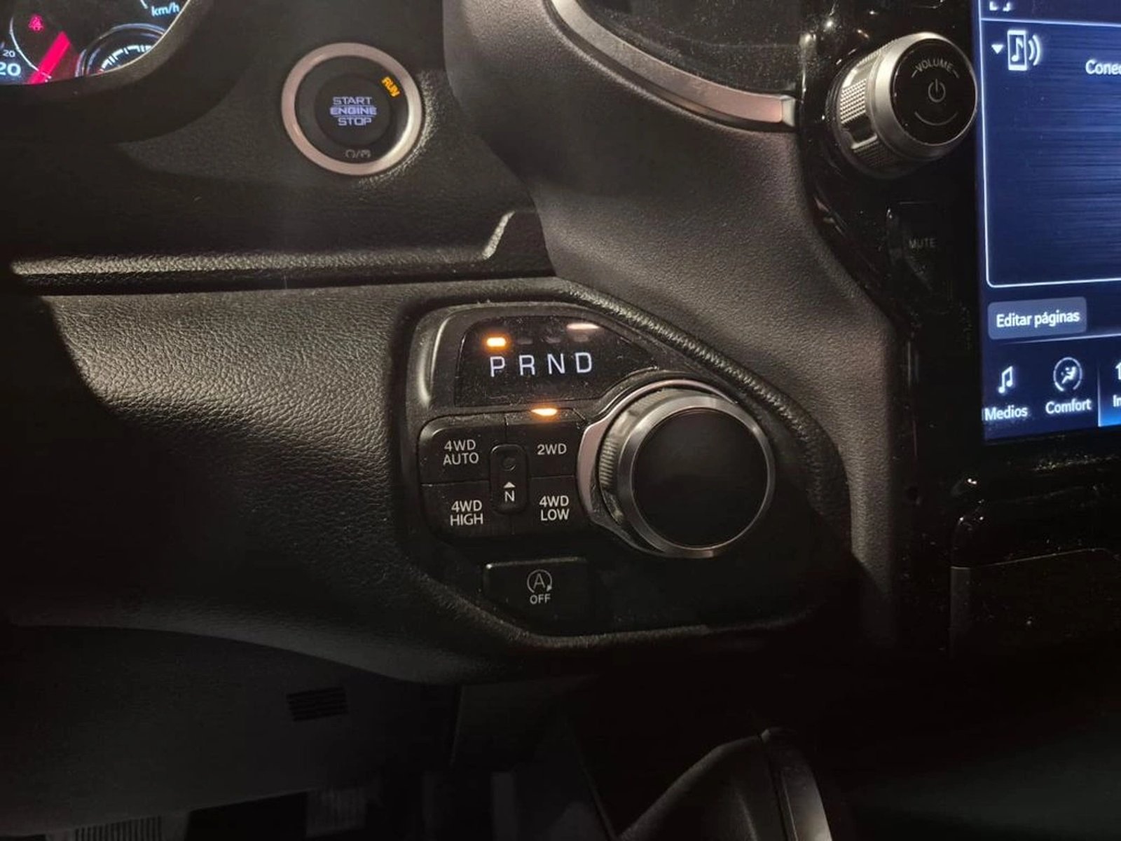 RAM 1500 BIG HORN 4X4 AT 2024 - Imagen 10 de 19