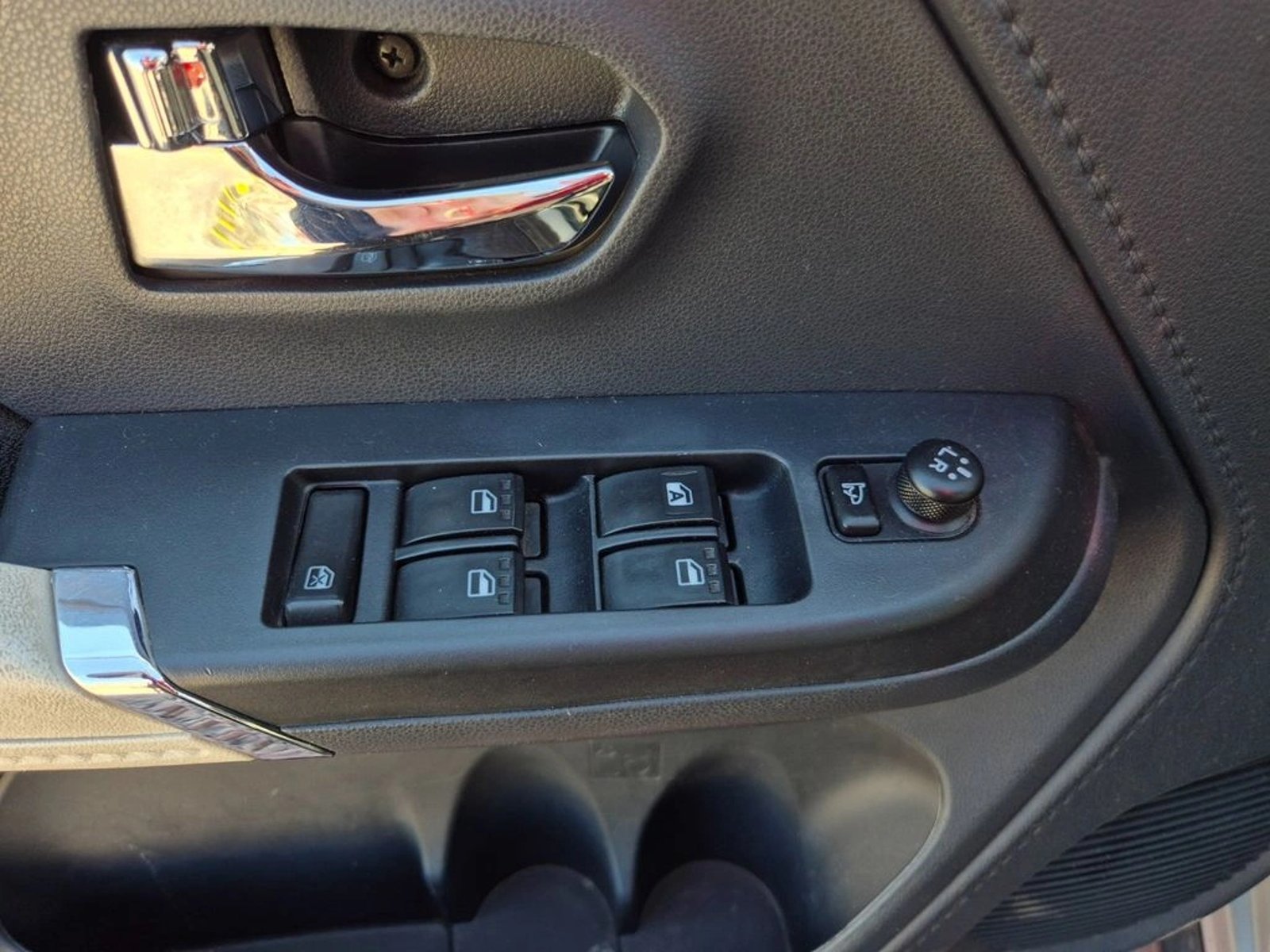Toyota RUSH 1.5 XLI 4X2 MT 5P 2022 - Imagen 14 de 20