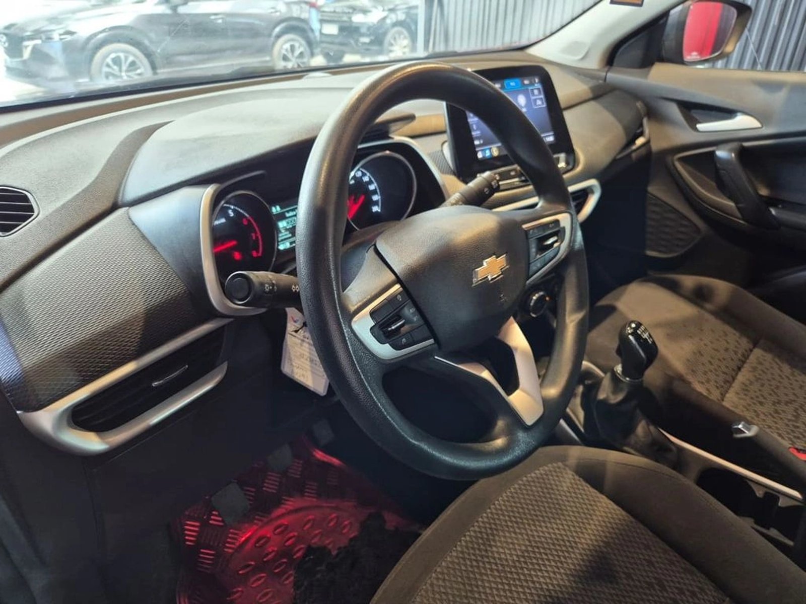 CHEVROLET TRACKER 1.2T LS FWD MT 5P 2022 - Imagen 10 de 18