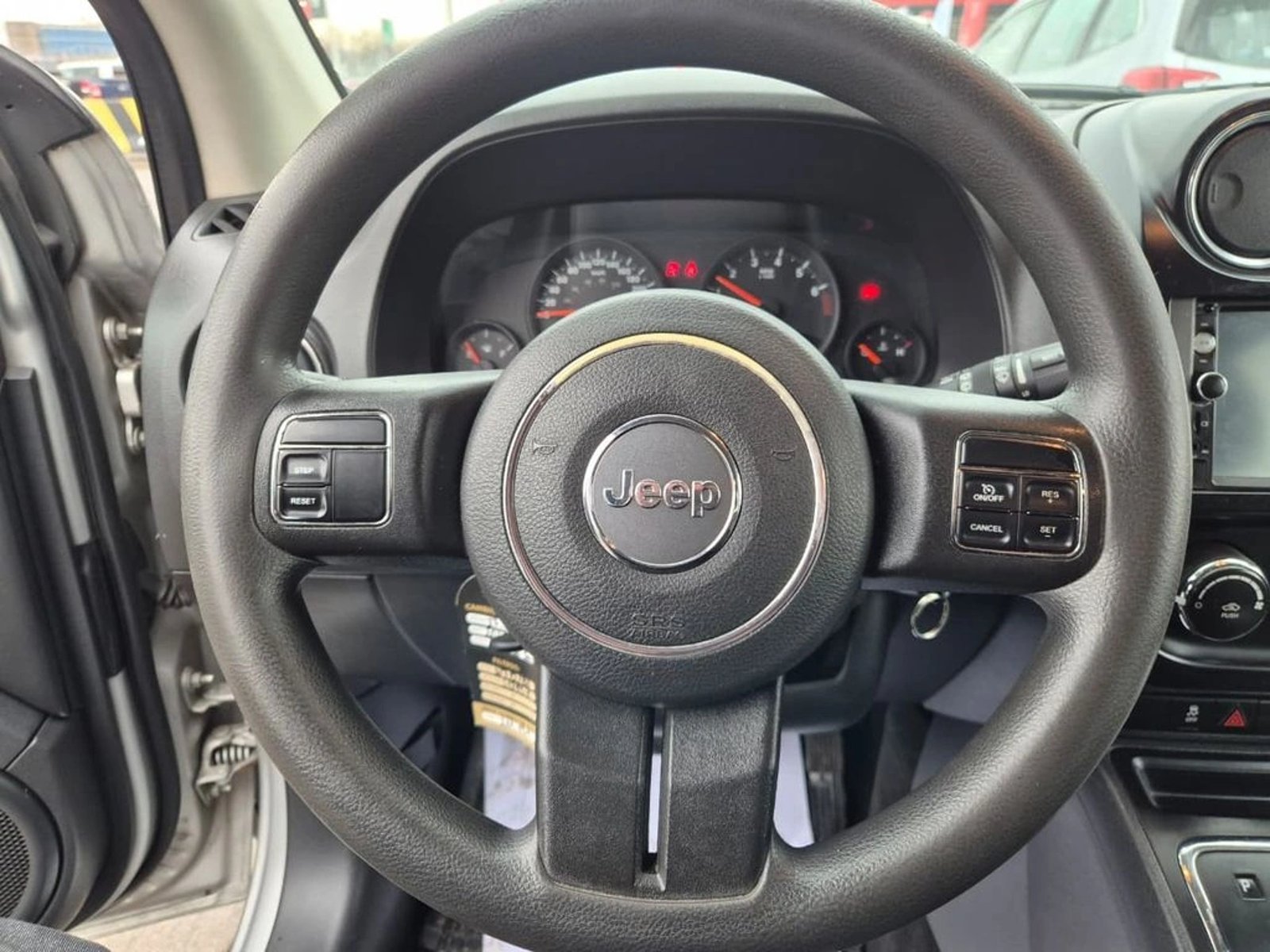 Jeep COMPASS 2.4 SPORT T 4X2 5P 2013 - Imagen 18 de 19