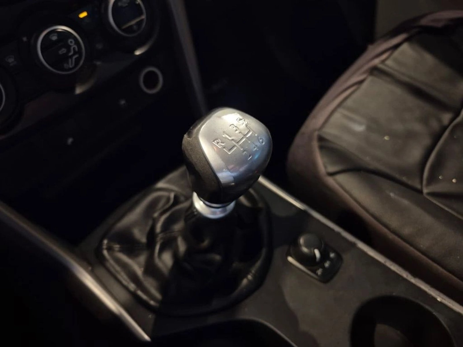 MAZDA BT-50 DCAB 4X4 2.2 2018 - Imagen 13 de 15
